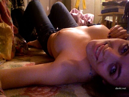 Girl Masturbating Pussy - Hot Solo Play with Wet Cunt