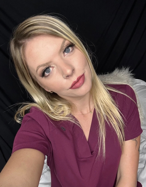 Blowjob and Facial Cumshot: Hot Russian Babe Gets Covered in Cum