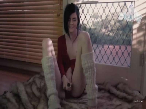 Hot Russian Babe Fucks Sex Machine - Hardcore Solo Action