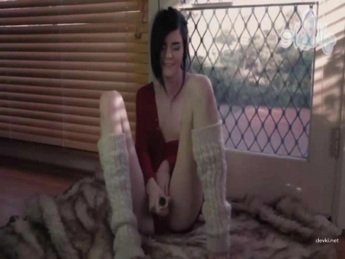 Hot Russian Babe Fucks Sex Machine - Hardcore Solo Action
