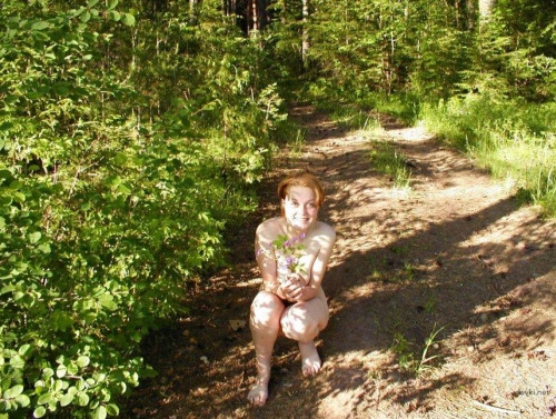 Wild Outdoor Adventure with Naked Girlfriend - Explicit Nature Photoshoot