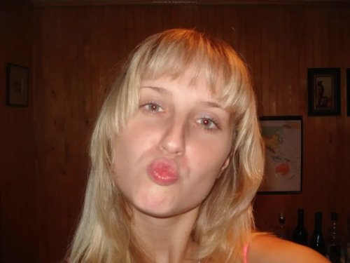 Amateur Young Girl Home Sex with Foreplay - Explicit XXX Photo
