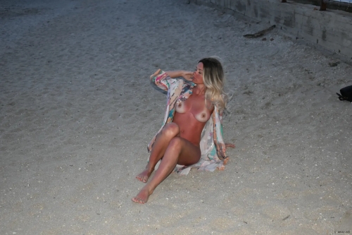 Seductive Beach Babe Exposing All in Nighttime Photoshoot