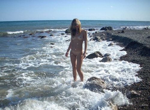 Nude Exhibitionist Enjoys Sunbathing - Explicit Voyeurism at its Finest!