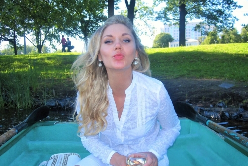 Blonde Deepthroats and Licks Balls - Hot Oral Sex Action!