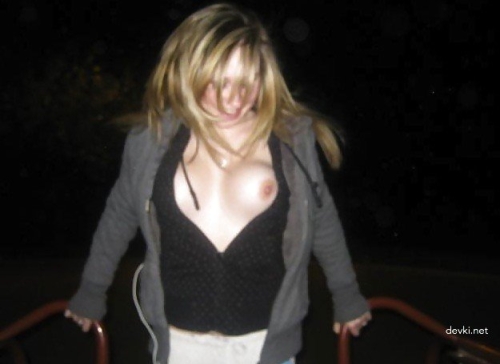 Slutty Girl Spreading Legs: Hardcore Russian Porn Photo