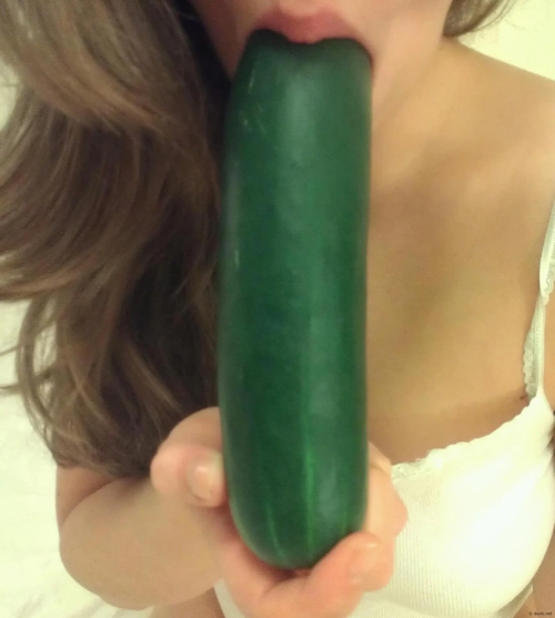 Sexy Amateur Girl's Intimate Home Photoshoot - Hot & Naughty Selfies