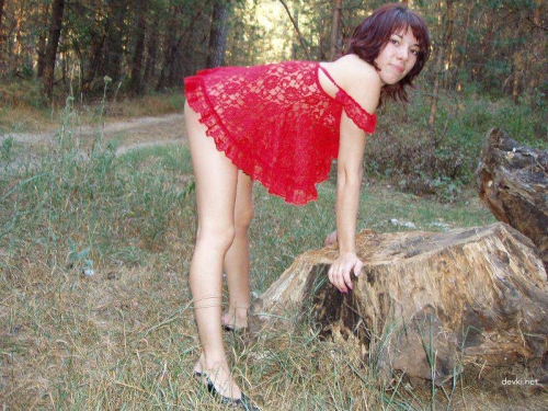 Outdoor Blowjob for Boyfriend: Explicit Nature Oral Sex Scene
