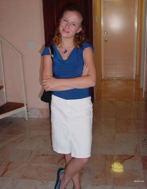 Amateur Wife Erotica from Vacation: Explicit and Provocative Photos