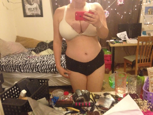 Explicit Private Photos of Busty Girl - Hot and Naughty Selfies