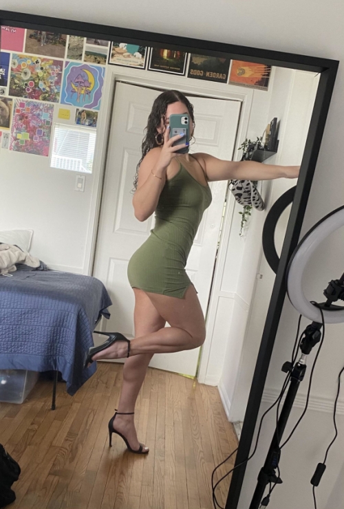 Naked Girl Poses with Positive Vibes: Explicit Nude Photoshoot