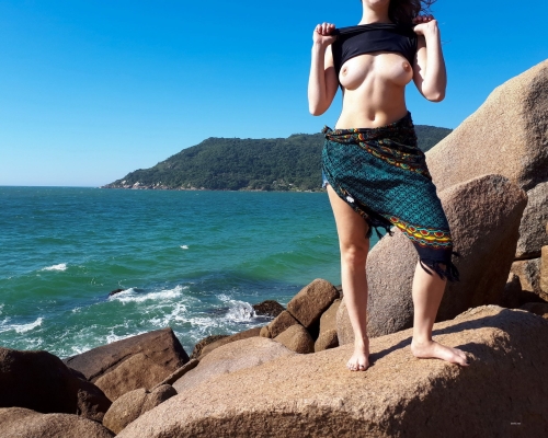 Fit Babe with Amazing Boobs