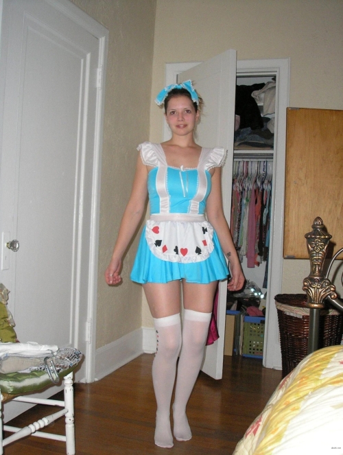 Seductive Woman Displays Her Erotic Body in Stunning Detail