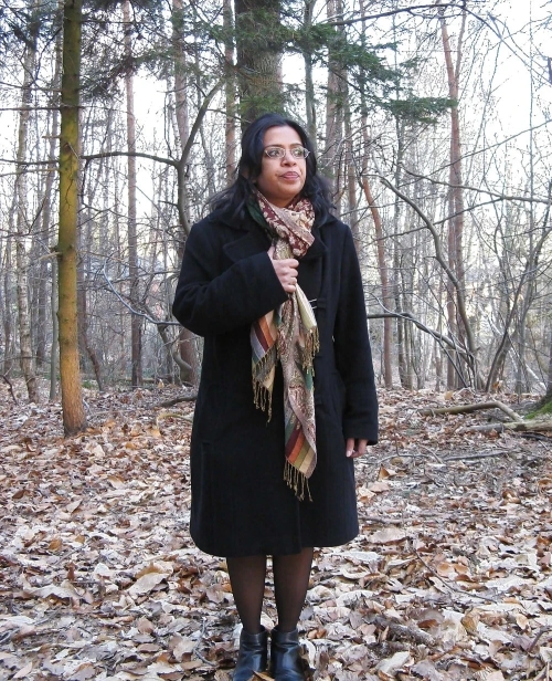 Juicy Indian MILF Exposing All - Hot Auntie Seduction
