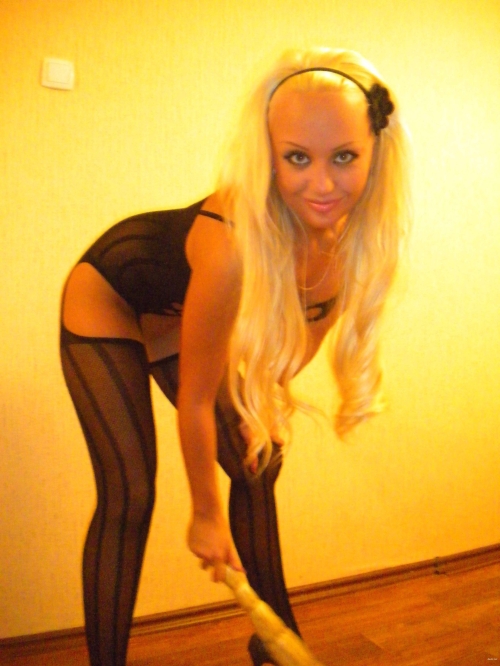 Blonde in Sexy Lingerie: Seductive and Provocative Photoshoot