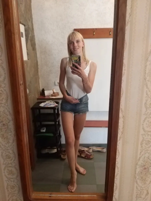 French Blonde Seductress Craves Your Attention: Explicit and Sultry