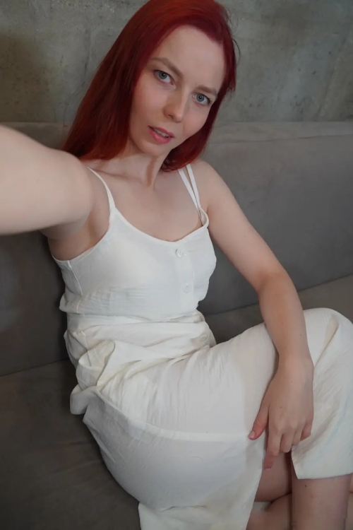 Friend's Girl Accidentally Sends Me Nude Body - Explicit Sexting Surprise!