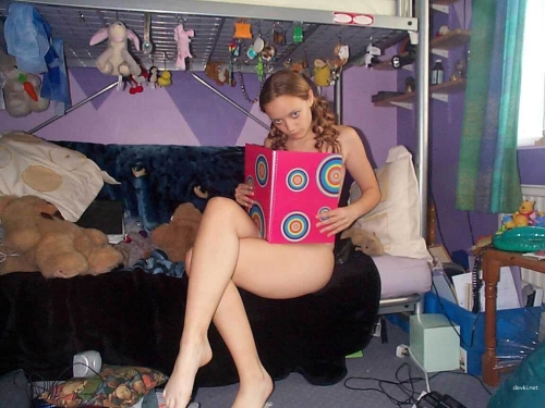 Seductive Student Girl Erotic Photos: Hot & Explicit Content!
