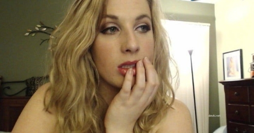 Stunning Goddess: Sensual Beauty in Lingerie Photo Shoot