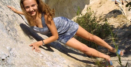 Naked Girl Strips Down Completely - Explicit Nude Photo