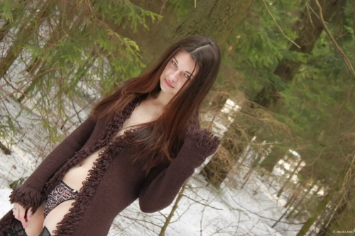 Intimate Moments: Natural Beauty Captured in Home Setting