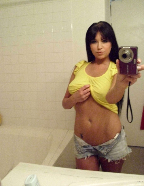 Explicit Busty Girl Selfies: Erotic Photos of Big Boobs