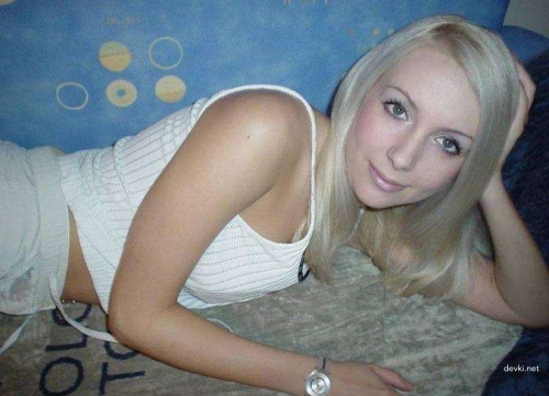 Blonde Strips Completely Naked - Explicit Nude Photoshoot