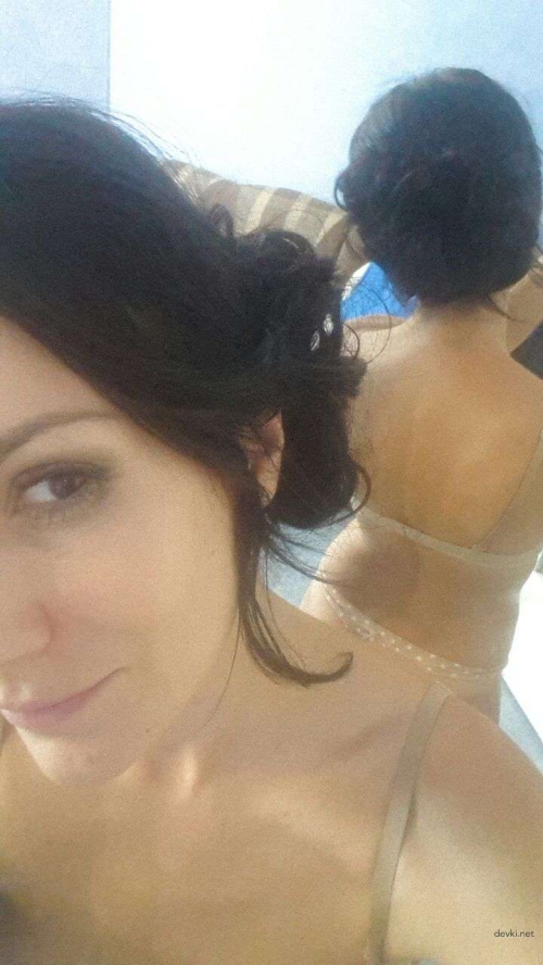 Mature Beauty from the Far East: Seductive Asian MILF Exposing Her Alluring Curves