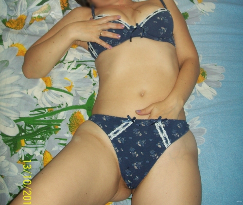 Hardcore Home Photoshoot: Cock in Pussy