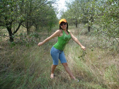 Amateur Outdoor Garden Sex: Explicit Outdoor XXX Action