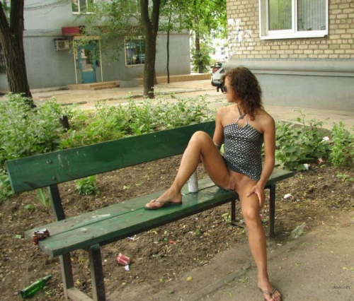 Naked on the Street with Hot Body: Explicit Public Porn
