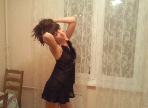 Naked Teen Babe Posing at Home - Explicit Solo Bedroom Photoshoot