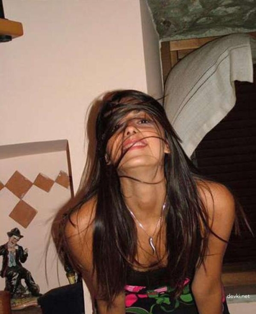 Private Photo of a Bootylicious Chick: Explicit Ass Shot