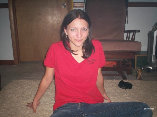 Naughty Wife Exposed: Seductive Russian Woman Poses Provocatively