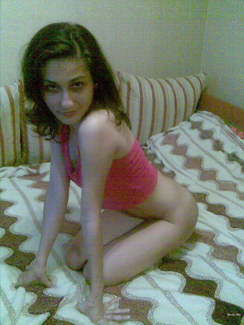 Private Mobile Photo: Explicit Selfie of Hot Girl - Sensual and Provocative Shot