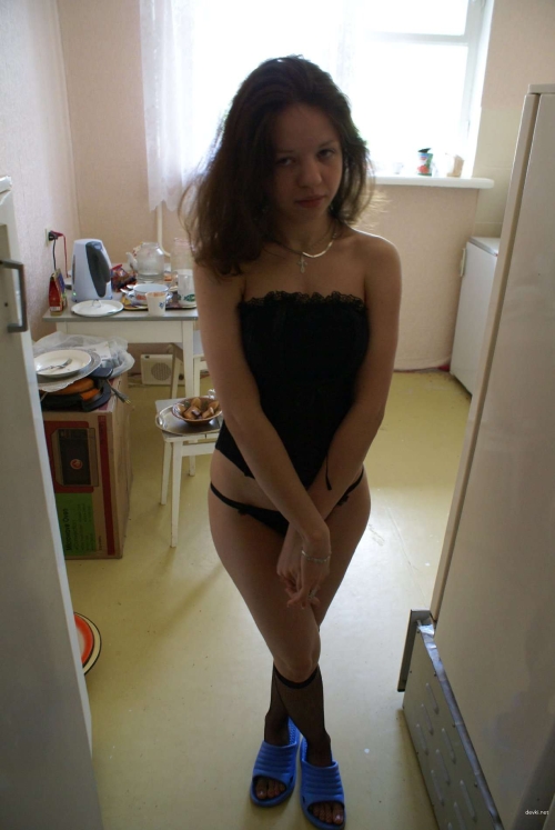 Sexy Girlfriend Agrees to Pose: Sultry Photo Shoot Revealed