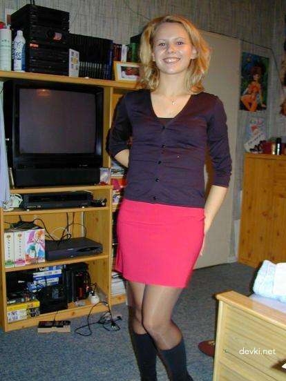 Amateur Blonde Wife's Explicit Homemade Porn - Hot XXX Photos!