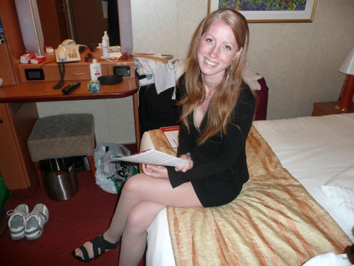 Skinny and Long-legged Girl: Explicit and Provocative Photoshoot