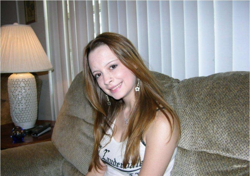 Intimate Home Sex Details with Gorgeous Babe - XXX Explicit Content