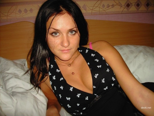 Intimate Photos of Classmate Exposed: Uncensored College Girl Pics