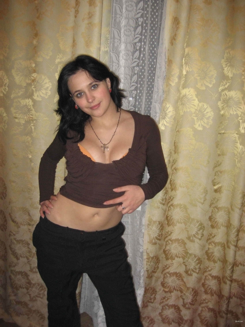 Private Brunette Home Photo: Explicitly Captured Intimate Moment