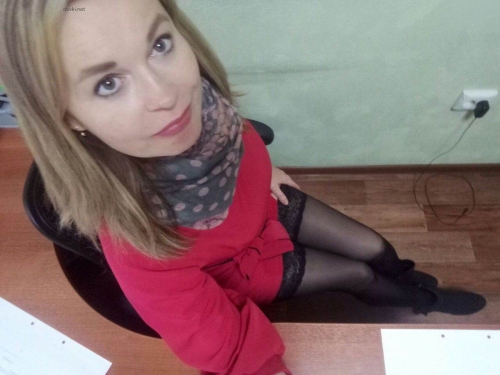 Office Worker's Explicit Erotic Display at Work