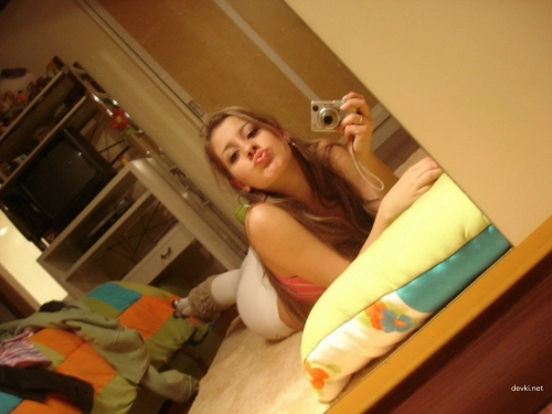 Private Photo of Sexy Girl (Part 2): Explicit and Seductive Images