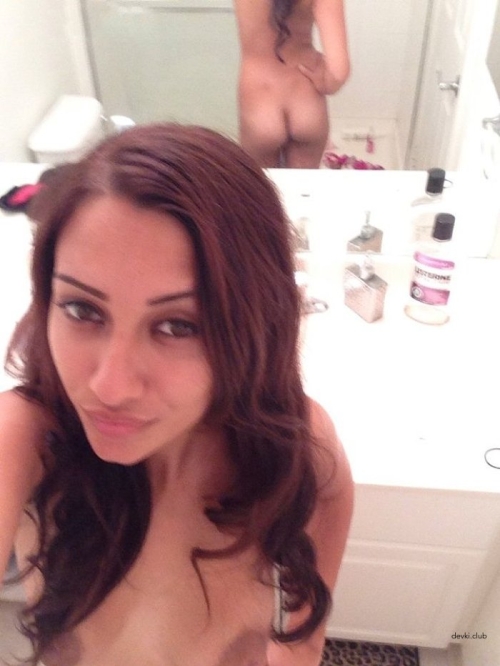 Dark-Haired Beauty with Hairy Pussy: Explicit Russian Babe