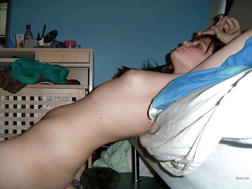 Teen Girl Loves Stuffing Her Pussy with Her Hands