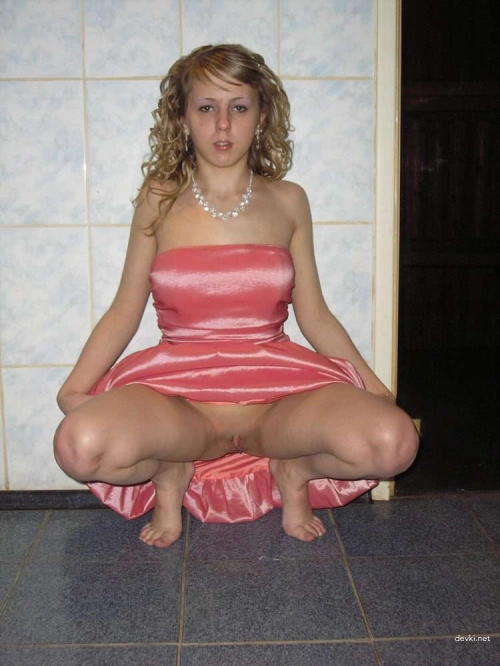Explicit Graduation Girl Erotica: Sensual Photoshoot After Prom