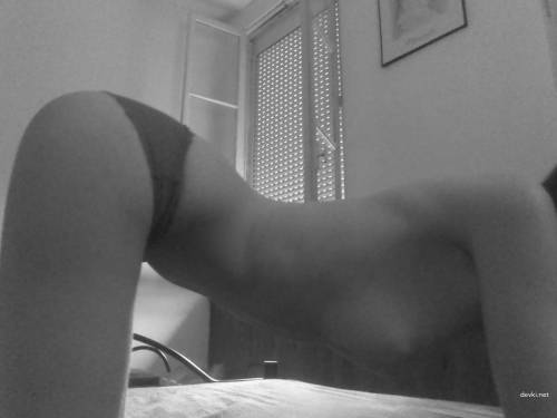Naughty Young Brunette Gets Kinky – Explicit Solo Play Session