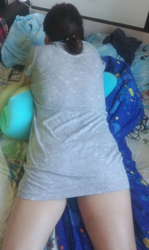Sexy Wife's Ass - Hot and Juicy Booty Pics for Your Pleasure