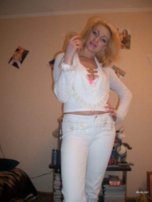 Explicit Private Photos of Mature Blonde - XXX MILF Pics