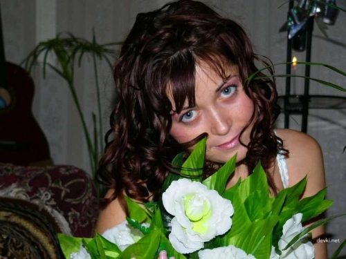 Explicit Naked Wife Posing Photo